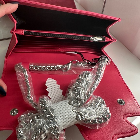 NWT Kurt Geiger Shoreditch Velvet Bow Bag - Picture 4 of 5